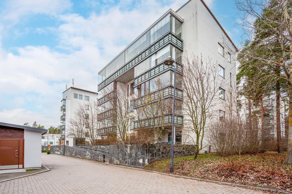 Aurinkolahden puistotie 8 B 5