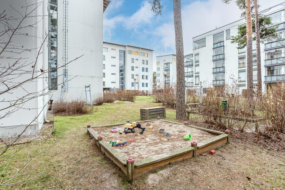 Aurinkolahden puistotie 8 B 3