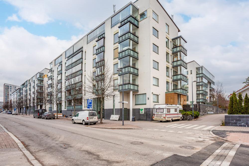 Aurinkolahden puistotie 8 B 1